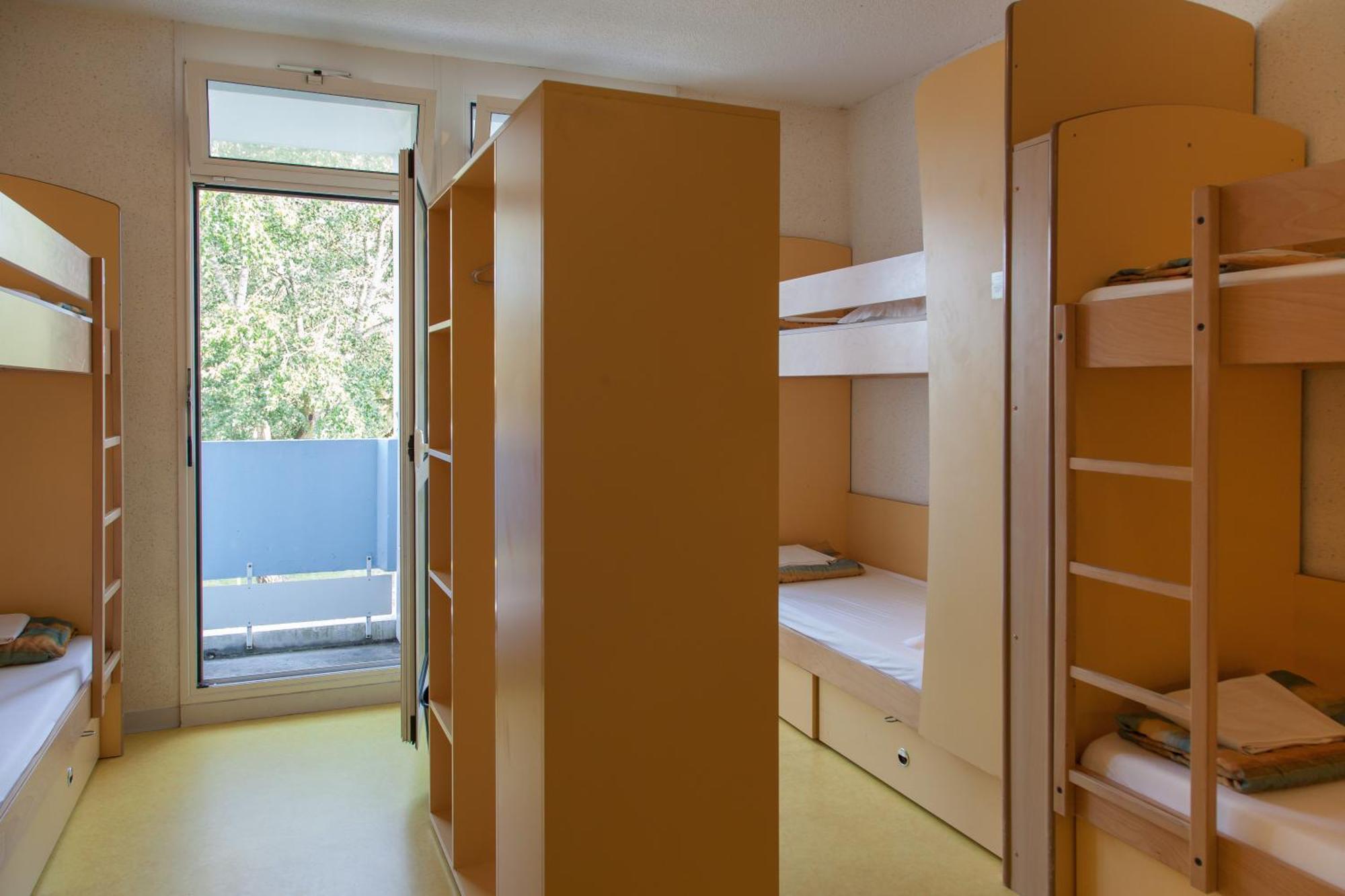 Auberge De Jeunesse *
